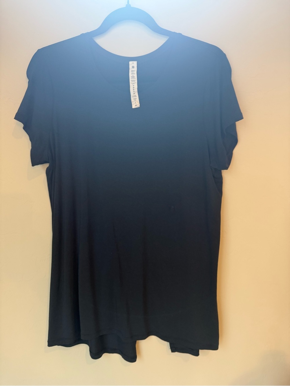 lululemon Lightweight Split-Back Training T-Shirt - Picture 4 of 7